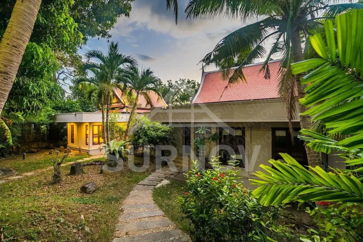 2-bedrooms Private Pool Villa on Kathu