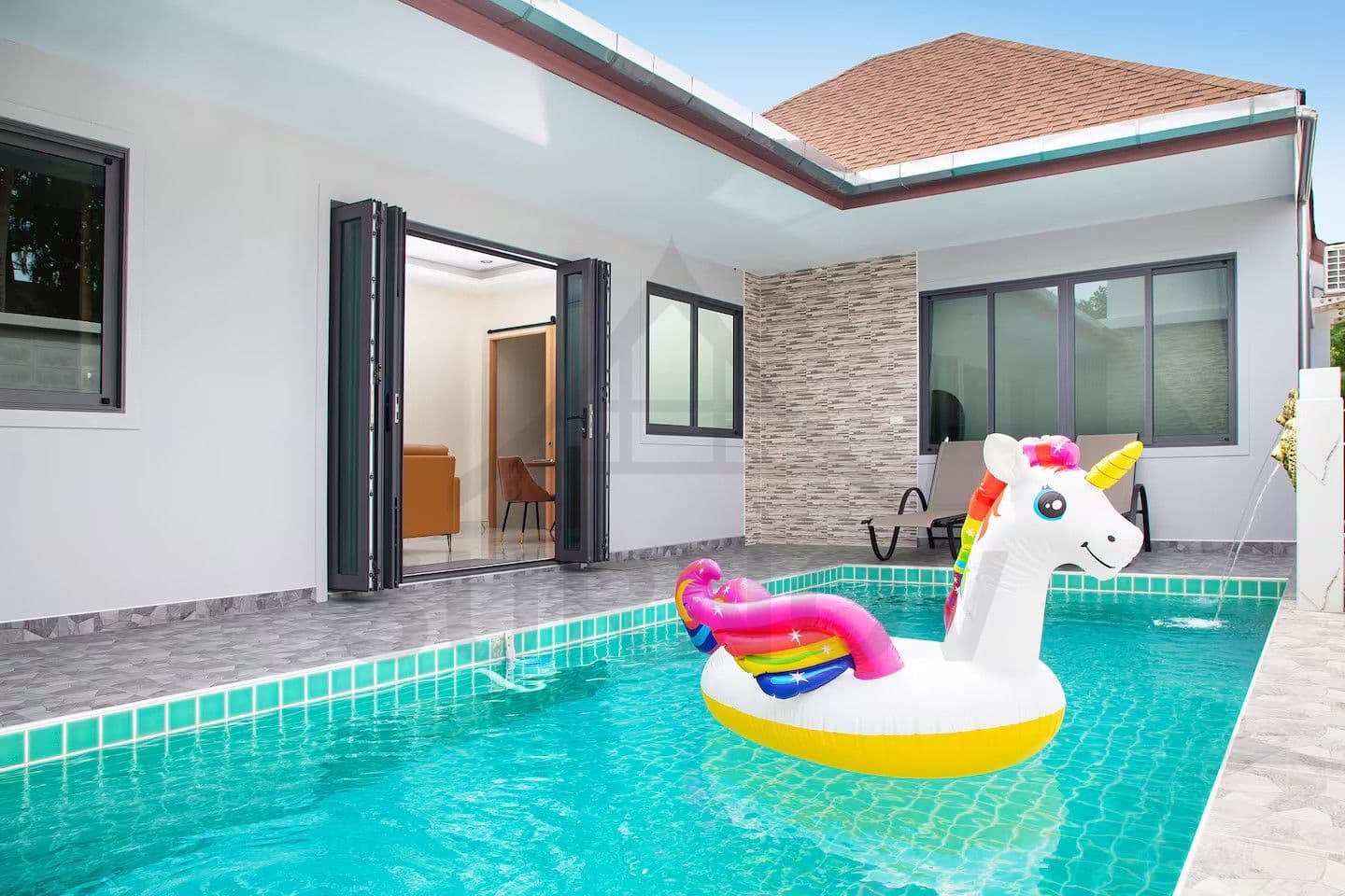 2-bedrooms Private Pool Villa on Rawai