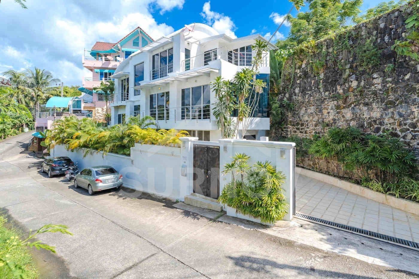 4-bedrooms Private Pool Villa on Patong