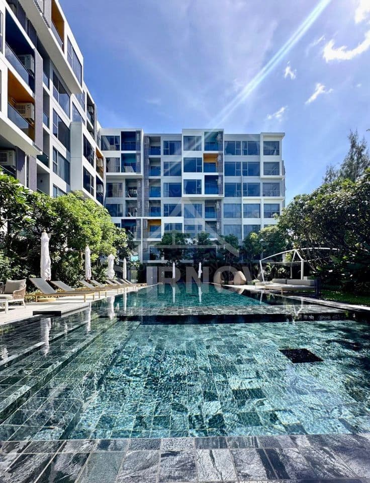 2-bedrooms Common Pool Condo on Bang Tao