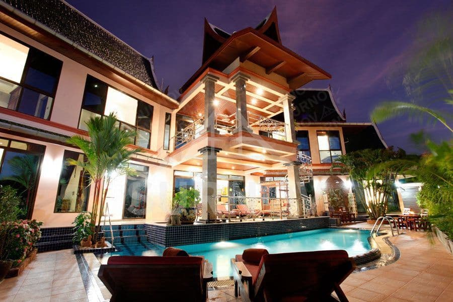 4-bedrooms Private Pool Villa on Kata