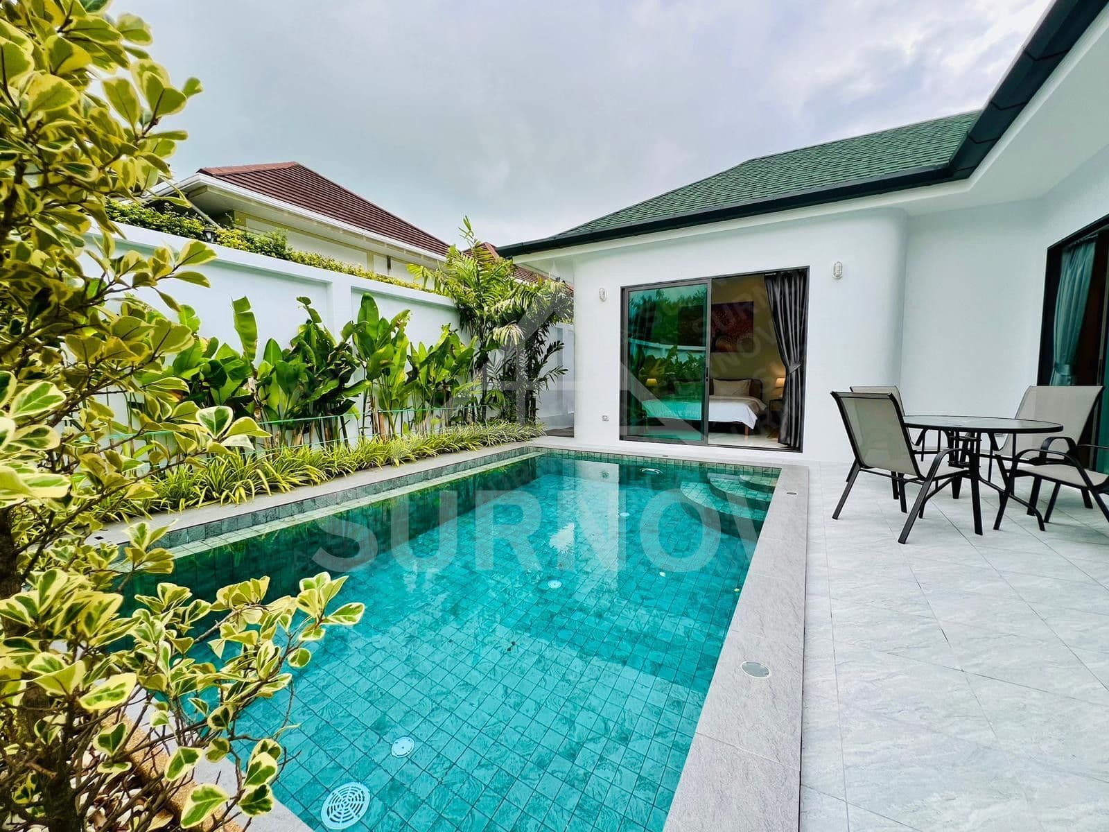 3-bedrooms Private Pool Villa on Rawai