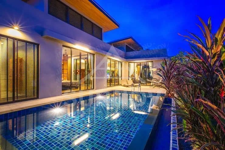 3-bedrooms Private Pool Villa on Rawai
