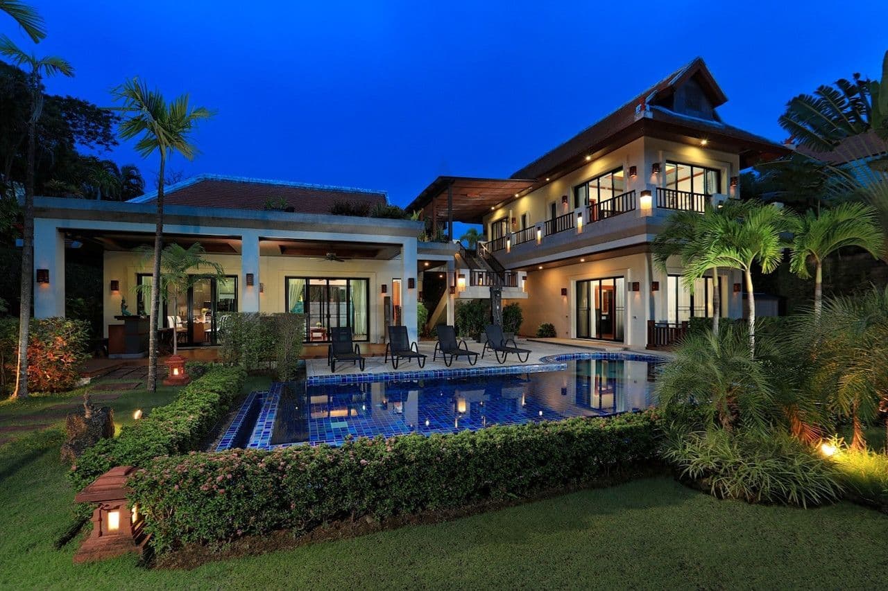 4-bedrooms Private Pool Villa on Rawai