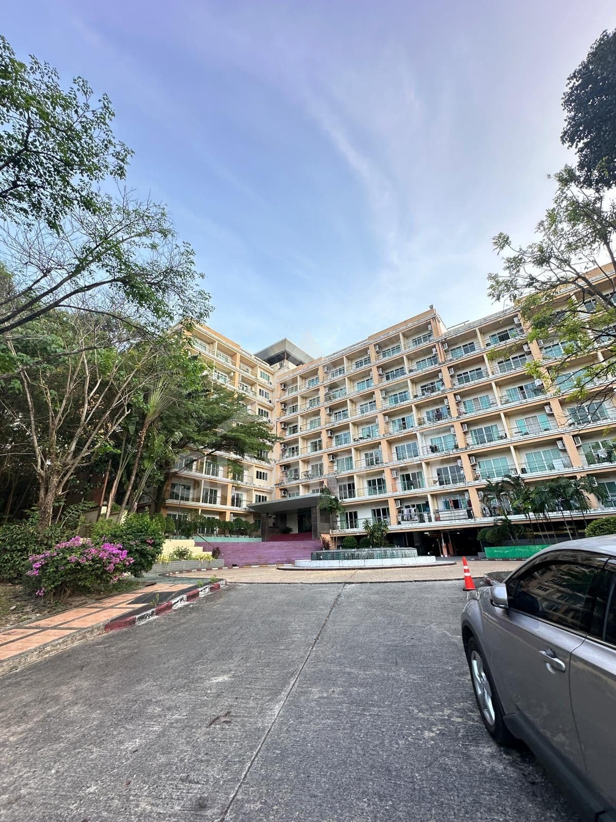1-bedroom Common Pool Condo on Kathu