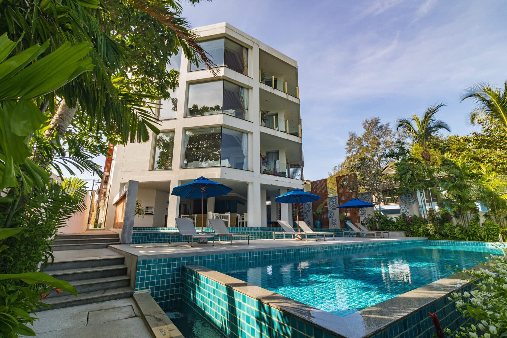 2-bedrooms Common Pool Condo on Bang Tao