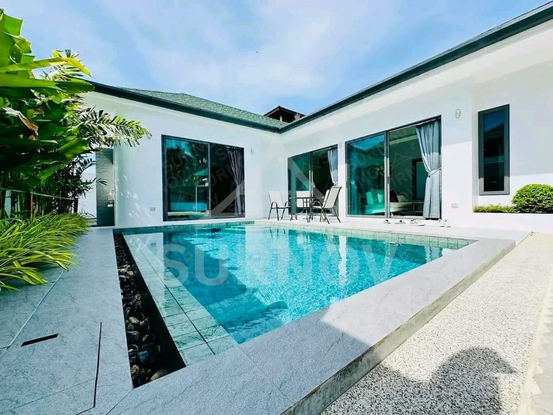 3-bedrooms Private Pool Villa on Rawai
