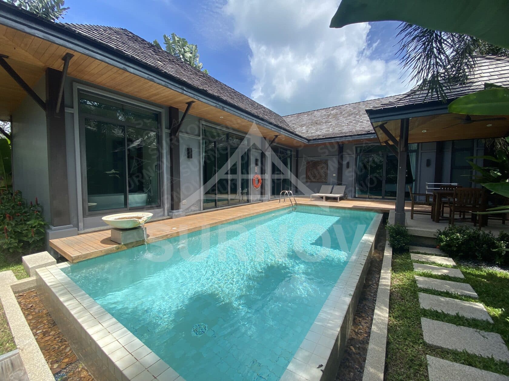 3-bedrooms Private Pool Villa on Nai Harn