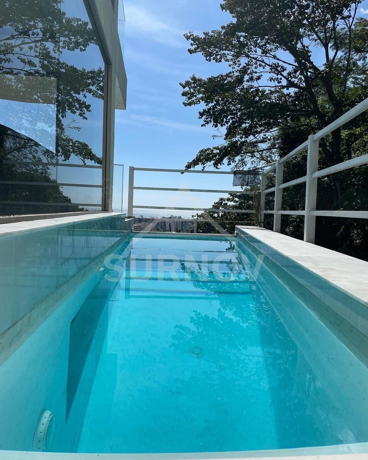 3-bedrooms Private Pool Villa on Kata