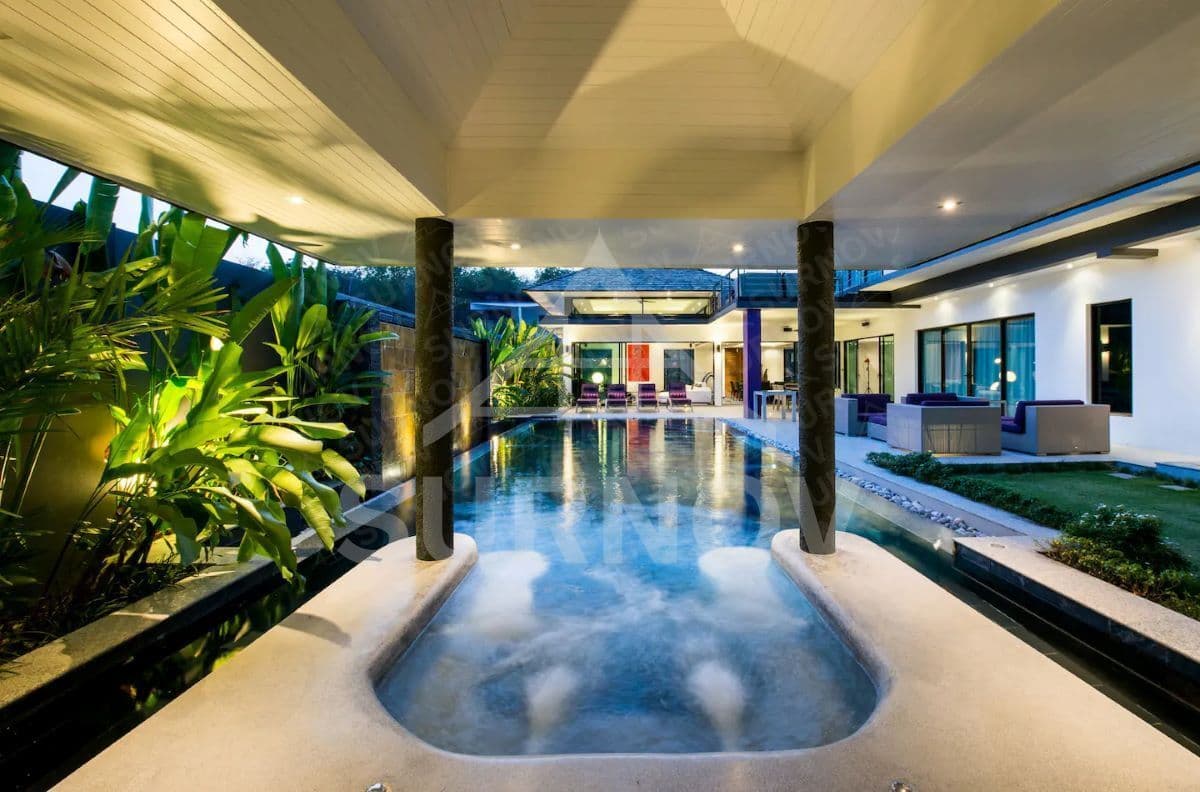 5-bedrooms Private Pool Villa on Cherngtalay
