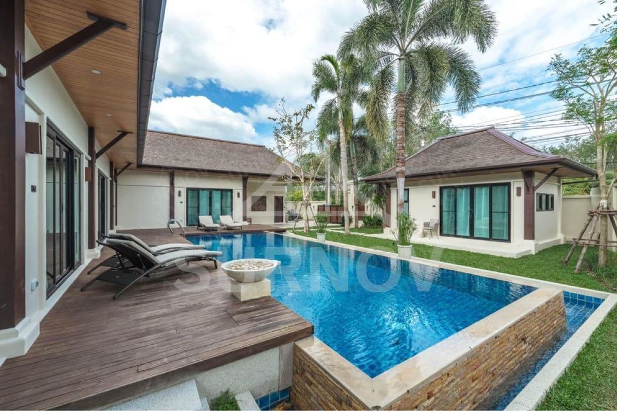 3-bedrooms Private Pool Villa on Cherngtalay