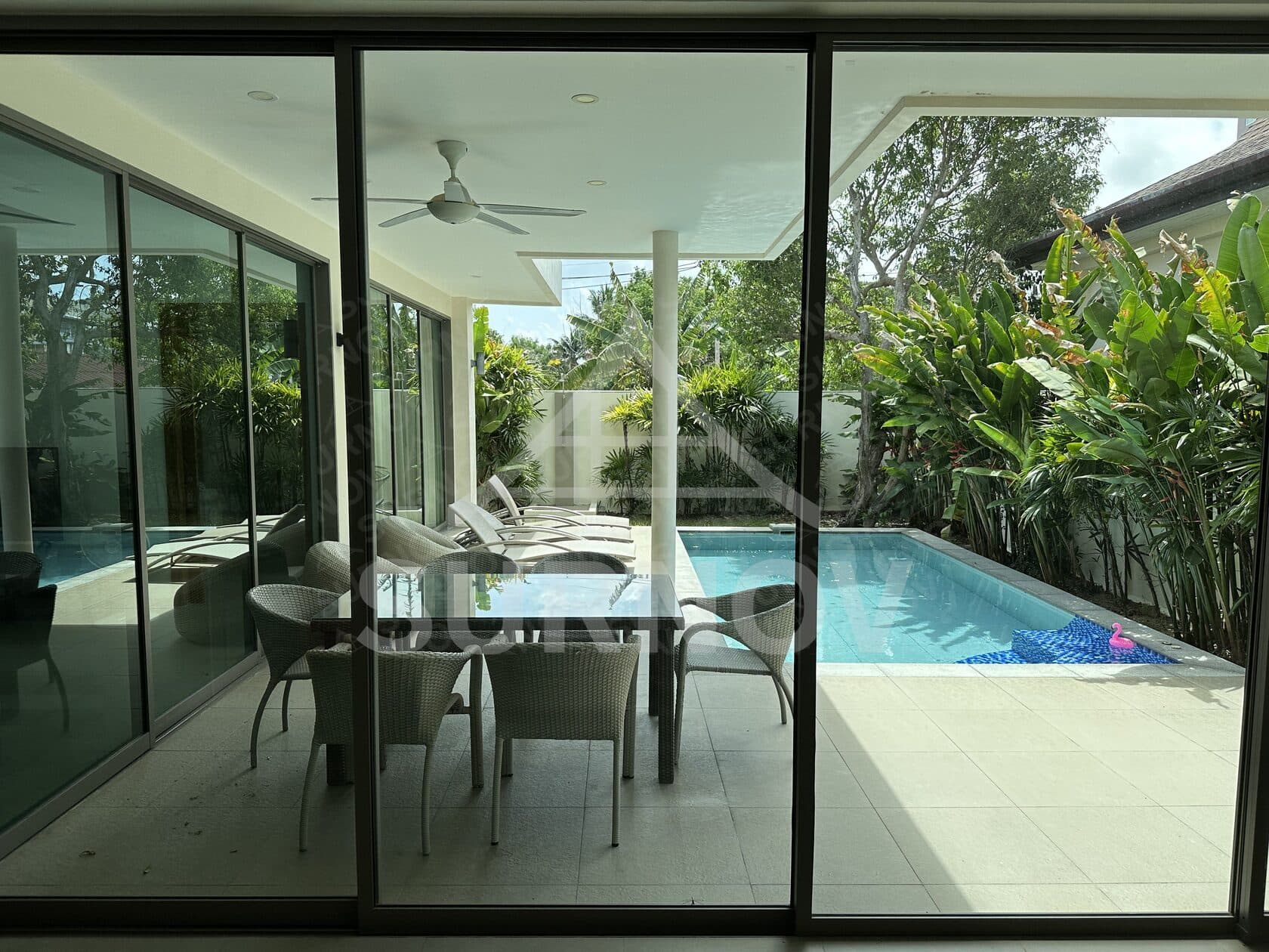 3-bedrooms Private Pool Villa on Rawai