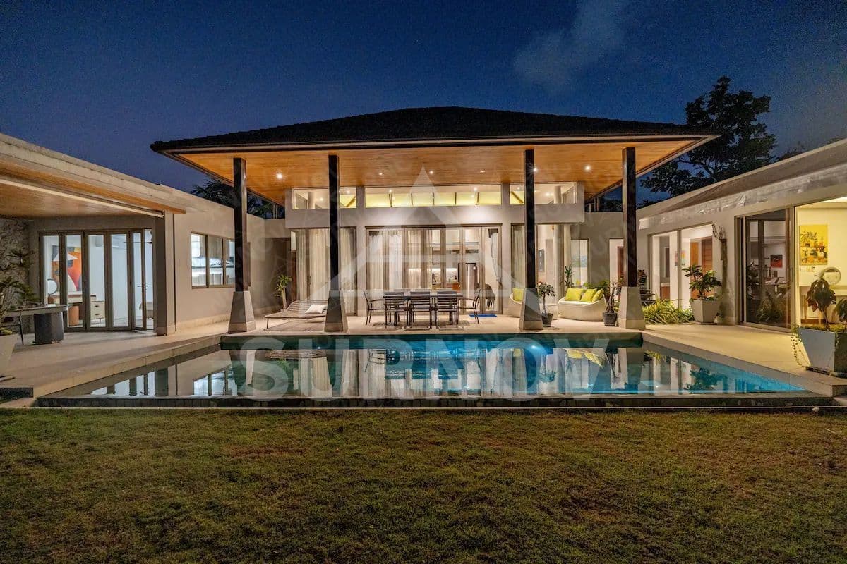 4-bedrooms Private Pool Villa on Cherngtalay