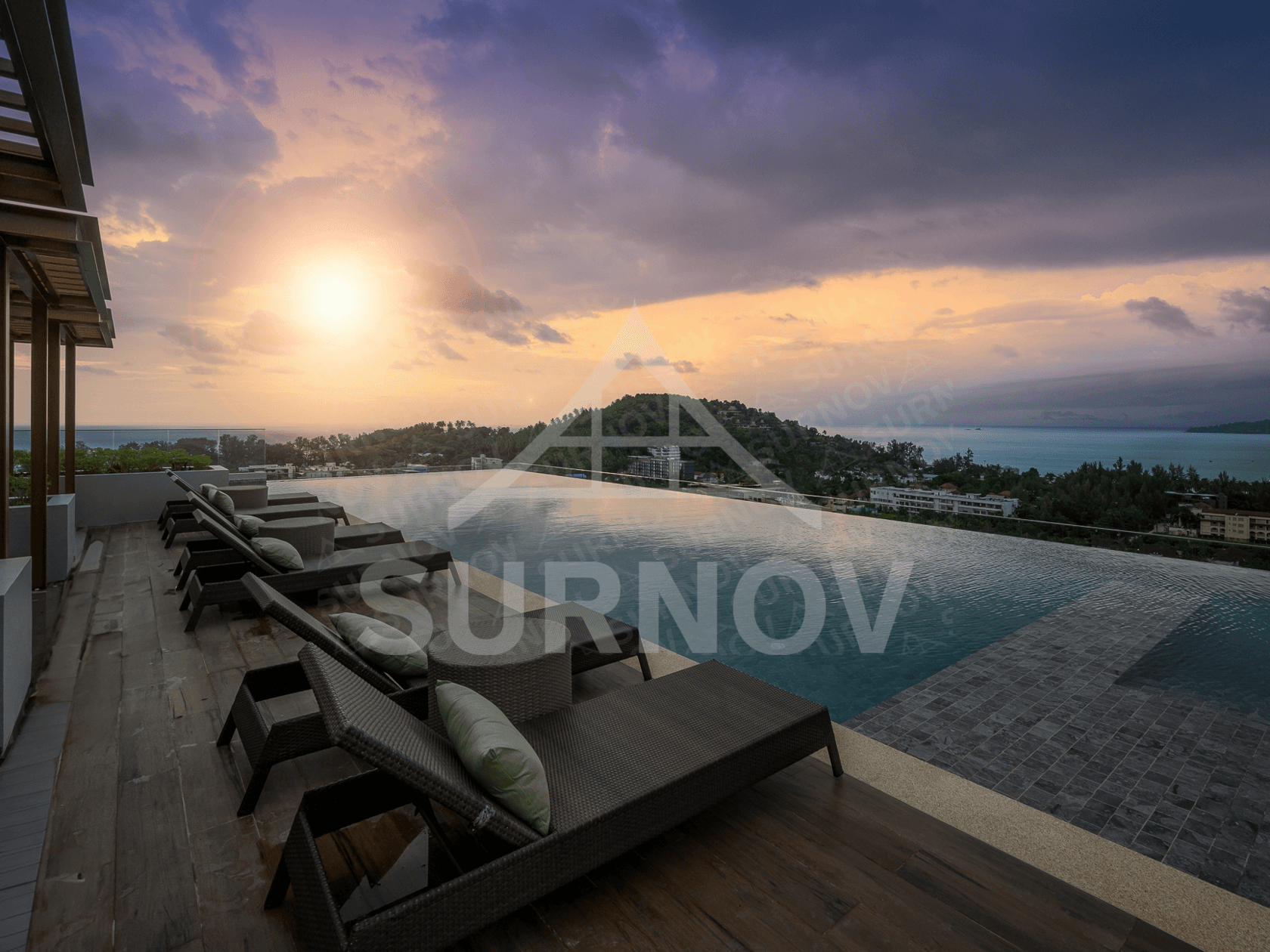 1-bedroom Common Pool Condo on Surin