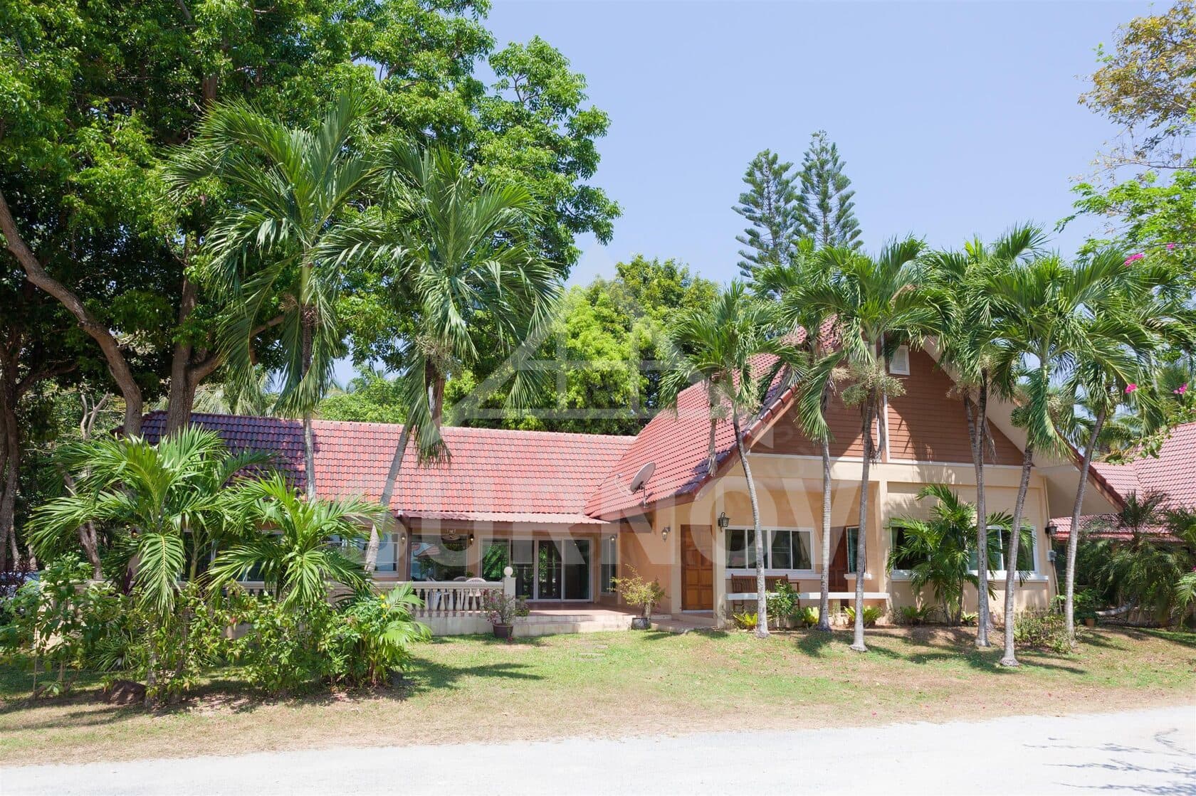 4-bedrooms House on Chalong