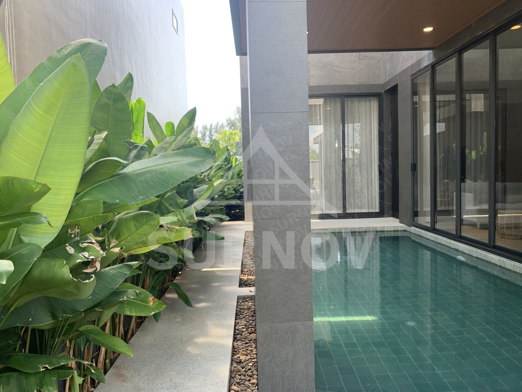 3-bedrooms Private Pool Villa on Chalong