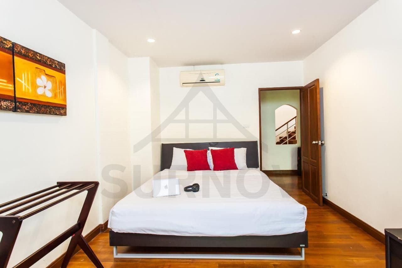 4-bedrooms Common Pool Townhouse on Kata