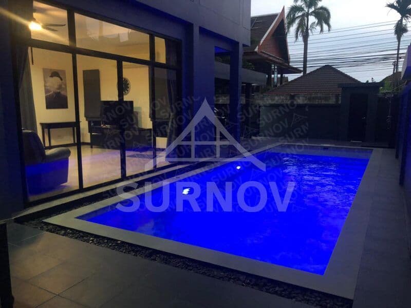 3-bedrooms Private Pool Villa on Rawai