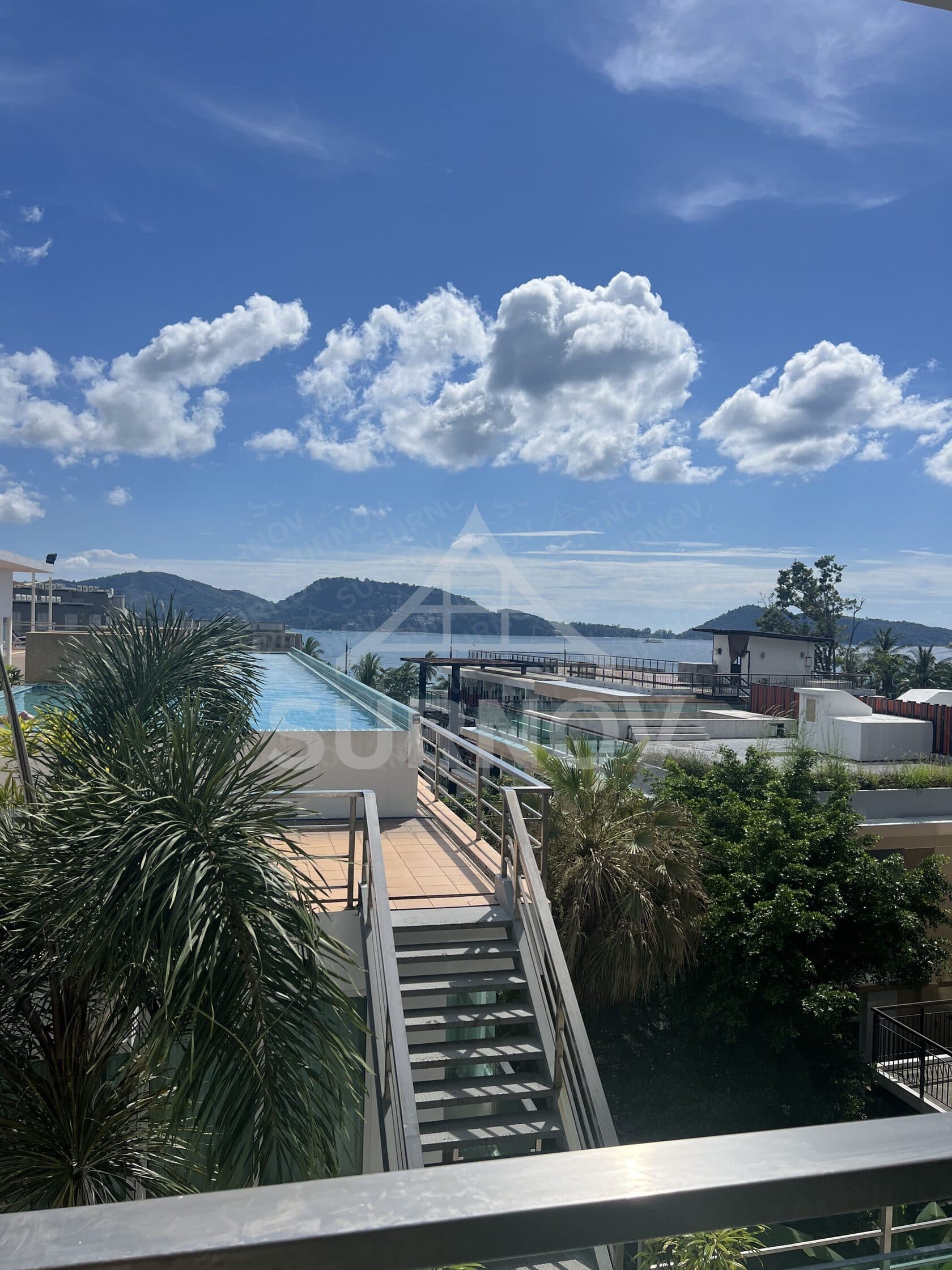 3-bedrooms Common Pool Condo on Patong
