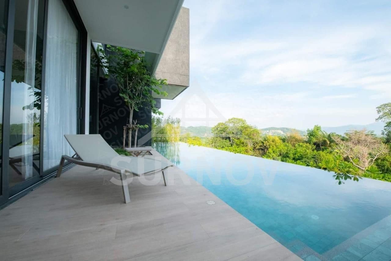 4-bedrooms Private Pool Villa on Layan