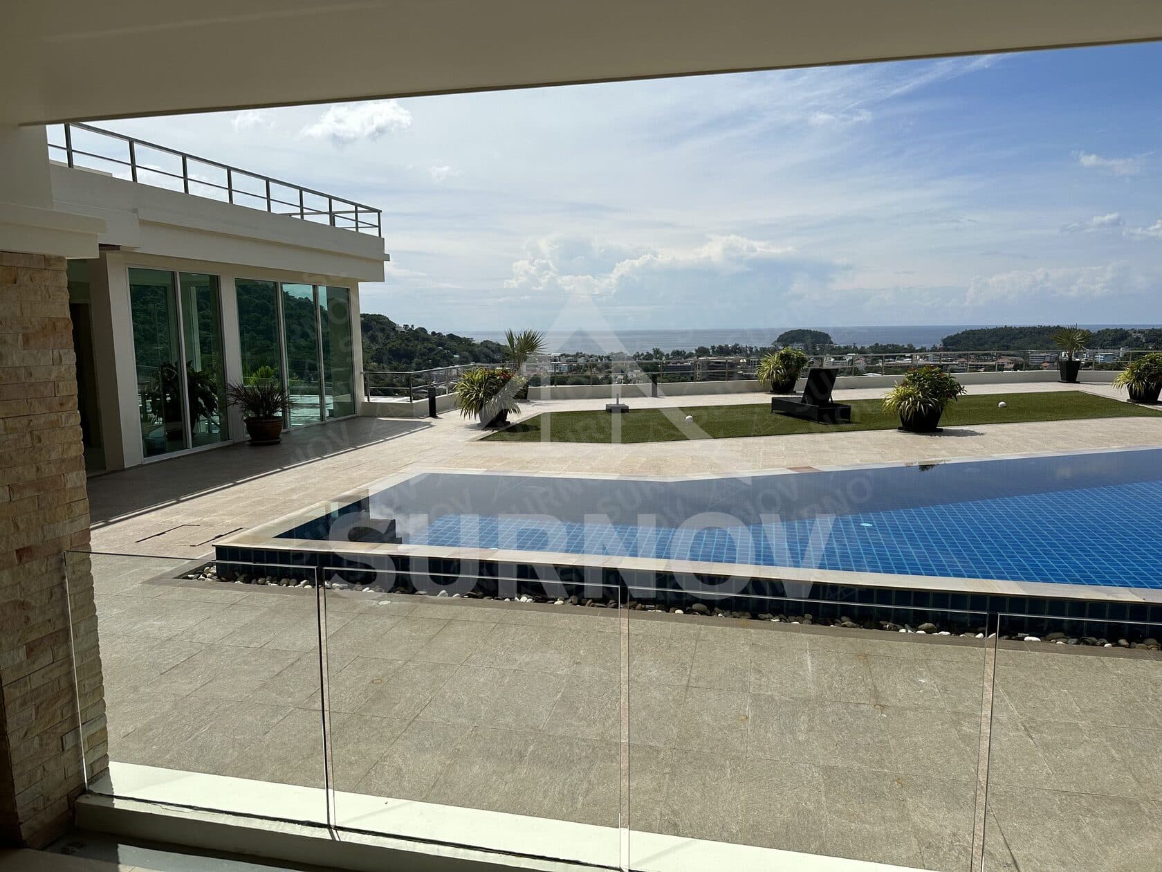 1-bedroom Common Pool Condo on Kata