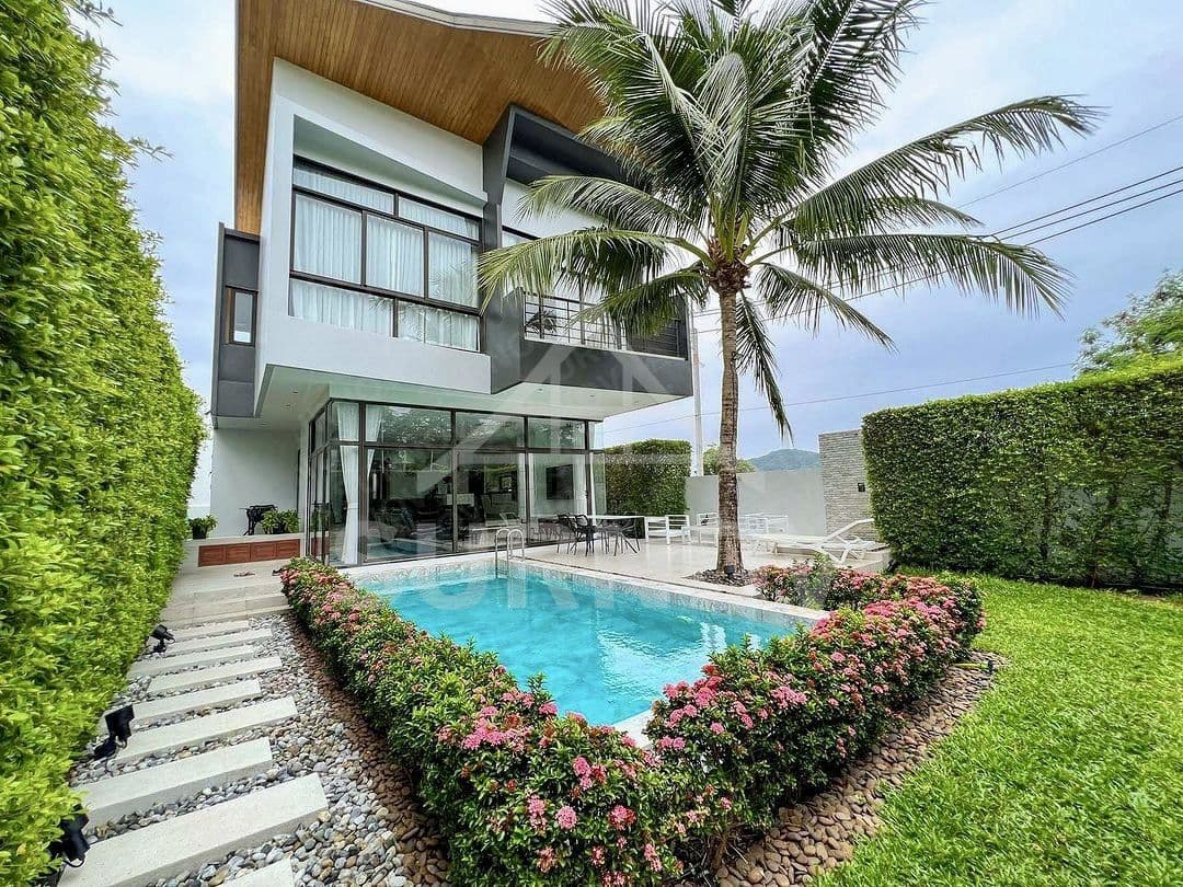 3-bedrooms Private Pool Villa on Rawai