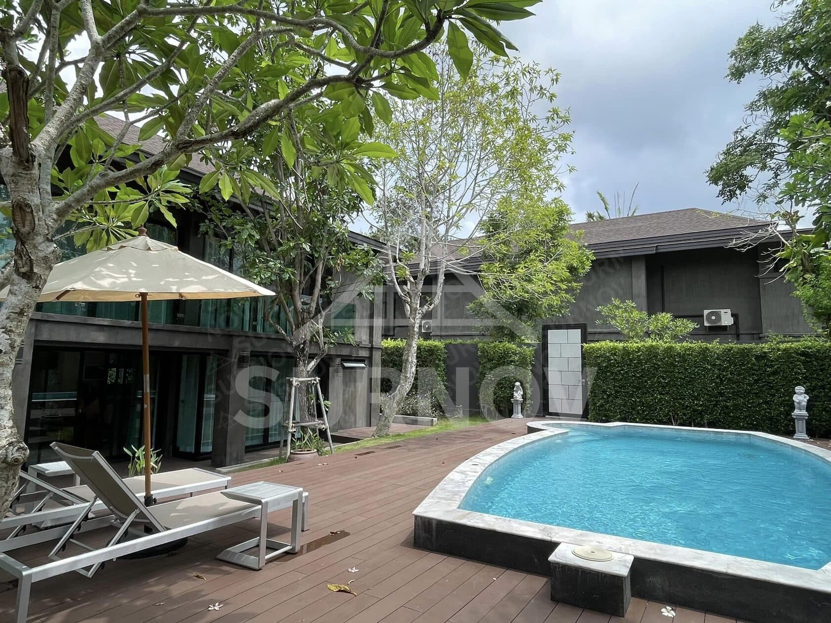 3-bedrooms Private Pool Villa on Chalong