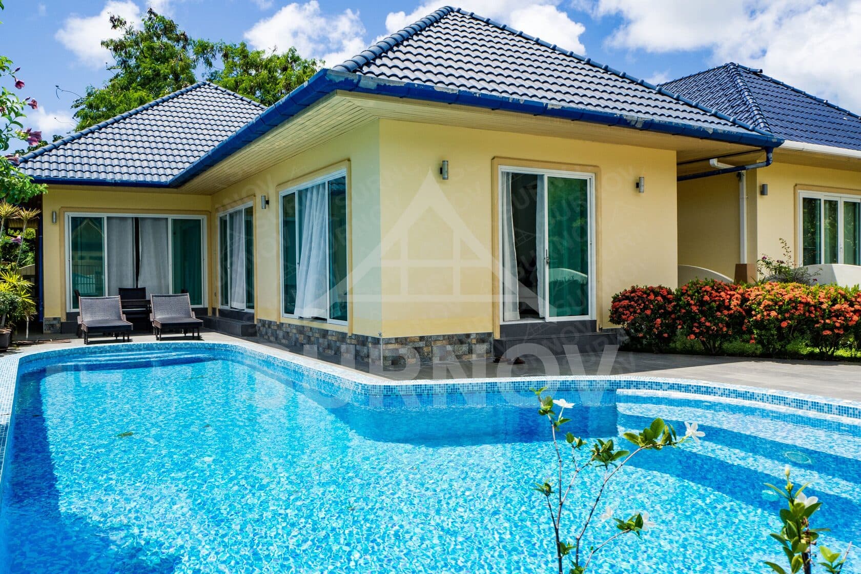 3-bedrooms Private Pool Villa on Rawai